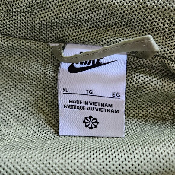 Nike Mens Green Sportswear Long Sleeve Full Zip Pockets Hooded Windrunner Jacket - Picture 10 of 12